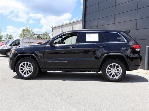 2022 Jeep Grand Cherokee Laredo