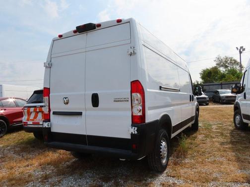 2025 RAM ProMaster 2500 Tradesman