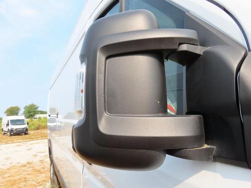 2025 RAM ProMaster 2500 Tradesman