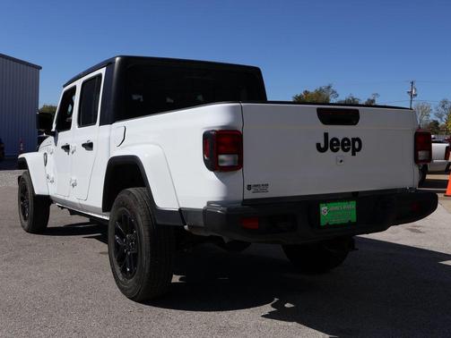 2022 Jeep Gladiator Altitude 4x4