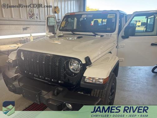 2022 Jeep Gladiator Altitude 4x4