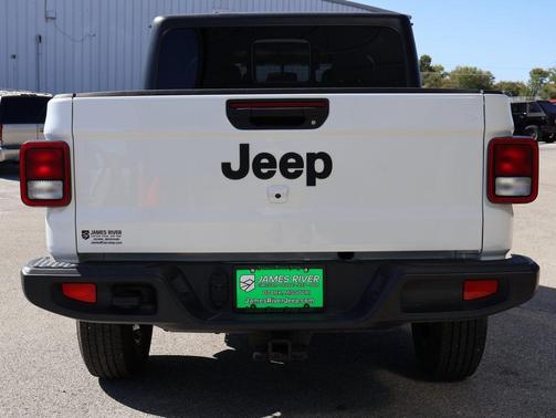 2022 Jeep Gladiator Altitude 4x4