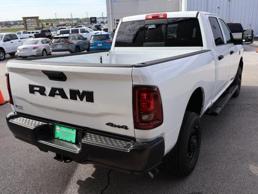 Bright White Clearcoat 2026 RAM 2500 Tradesman Crew Cab 4x4 6'4' Box