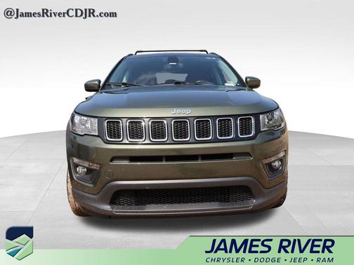 Olive Green Pearlcoat 2019 Jeep Compass Latitude