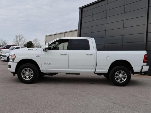 2023 RAM 2500 Laramie Crew Cab 4x4 6'4' Box