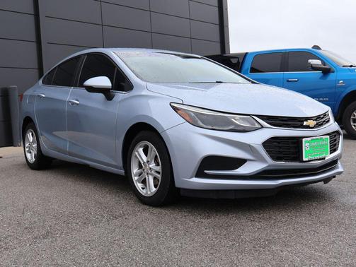 Arctic Blue Metallic 2018 Chevrolet Cruze LT