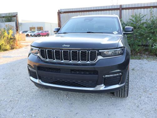 Rocky Mountain Pearlcoat 2022 Jeep Grand Cherokee L Limited