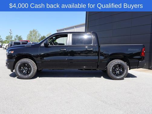 Diamond Black Crystal Pearlcoat 2026 RAM 1500 Warlock Crew Cab 4x4 5'7' Box