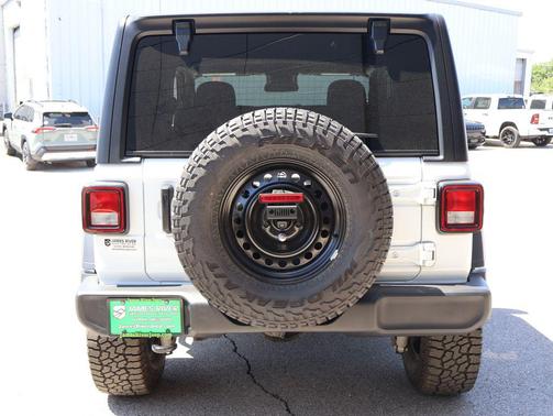 Bright White Clearcoat 2024 Jeep Wrangler Sport S