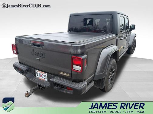 2023 Jeep Gladiator Sport