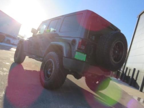 Photo 3 of 39 of 2016 Jeep Wrangler Unlimited Sahara