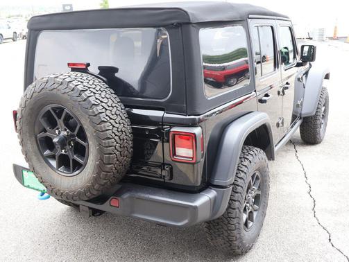 Black Clearcoat 2024 Jeep Wrangler 4xe Willys
