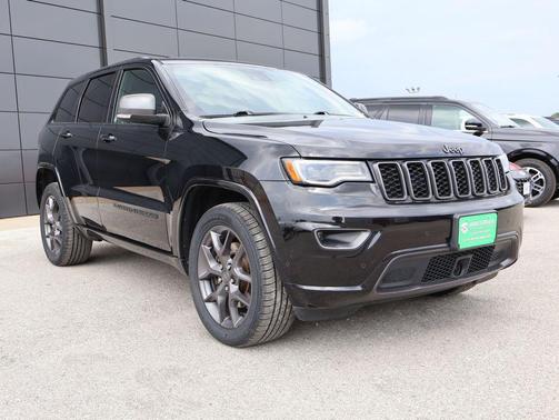 Diamond Black Crystal Pearlcoat 2021 Jeep Grand Cherokee Limited