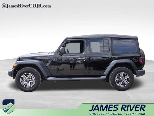 Black Clearcoat 2022 Jeep Wrangler Unlimited Sport