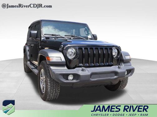 Black Clearcoat 2022 Jeep Wrangler Unlimited Sport