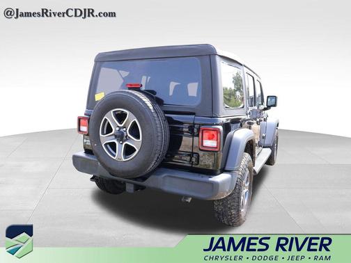 Black Clearcoat 2022 Jeep Wrangler Unlimited Sport