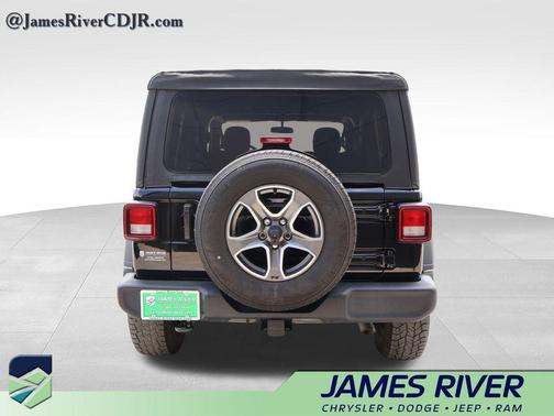 Black Clearcoat 2022 Jeep Wrangler Unlimited Sport