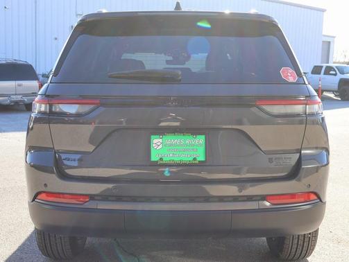 2026 Jeep Grand Cherokee Altitude