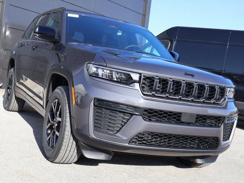 2026 Jeep Grand Cherokee Altitude