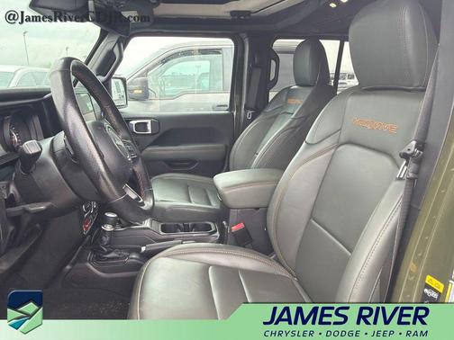 Sarge Green Clearcoat 2024 Jeep Gladiator Mojave X