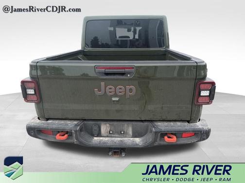 Sarge Green Clearcoat 2024 Jeep Gladiator Mojave X