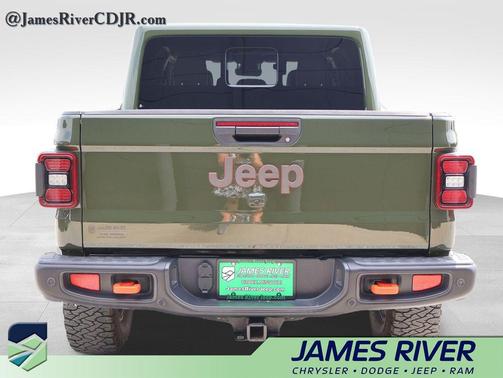 Sarge Green Clearcoat 2024 Jeep Gladiator Mojave X