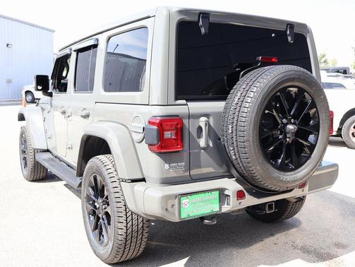 2022 Jeep Wrangler Unlimited Sahara
