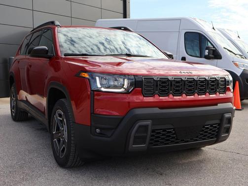 Red Hot Pearlcoat 2026 Jeep Cherokee Laredo 4x4