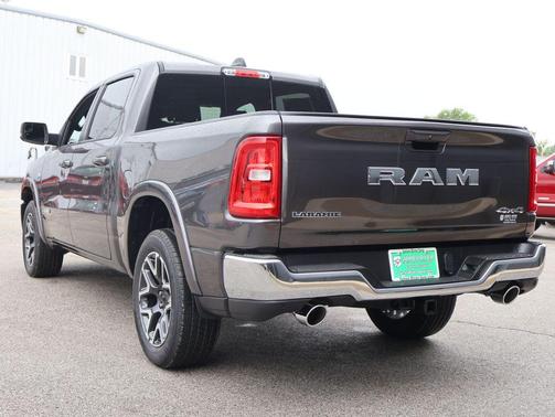 Granite Crystal Metallic Clearcoat 2026 RAM 1500 Laramie