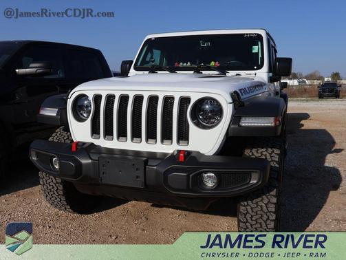 Bright White Clearcoat 2023 Jeep Wrangler Rubicon