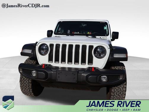 Bright White Clearcoat 2023 Jeep Wrangler Rubicon