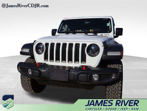 Bright White Clearcoat 2023 Jeep Wrangler Rubicon