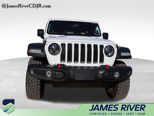 Bright White Clearcoat 2023 Jeep Wrangler Rubicon