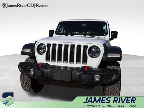Bright White Clearcoat 2023 Jeep Wrangler Rubicon