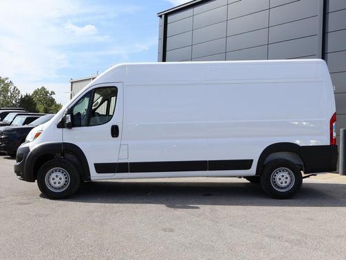 2025 RAM ProMaster 2500 Tradesman