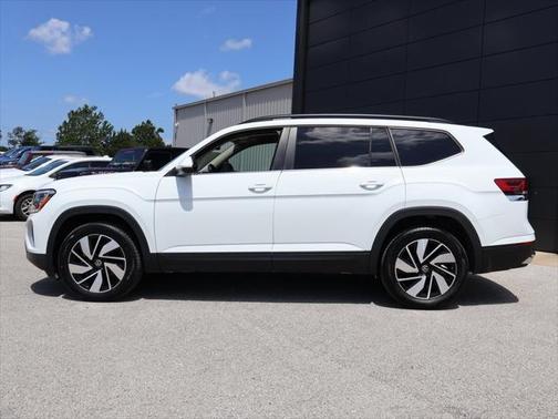 2024 Volkswagen Atlas 2.0T SE w/Technology 4MOTION