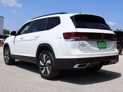 2024 Volkswagen Atlas 2.0T SE w/Technology 4MOTION