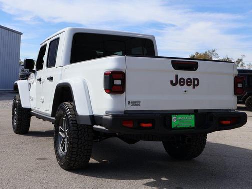 2026 Jeep Gladiator Mojave X 4x4