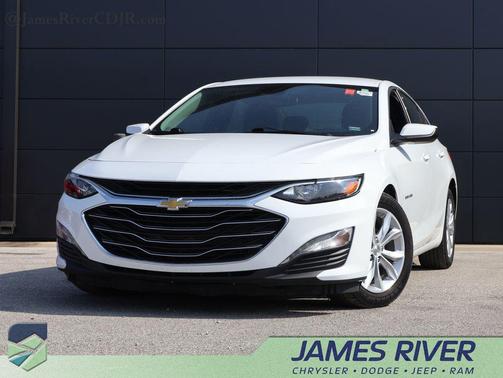Summit White 2024 Chevrolet Malibu FWD 1LT