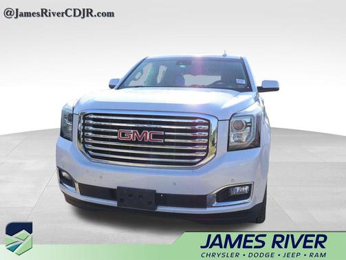 White Frost Tricoat 2017 GMC Yukon XL SLT