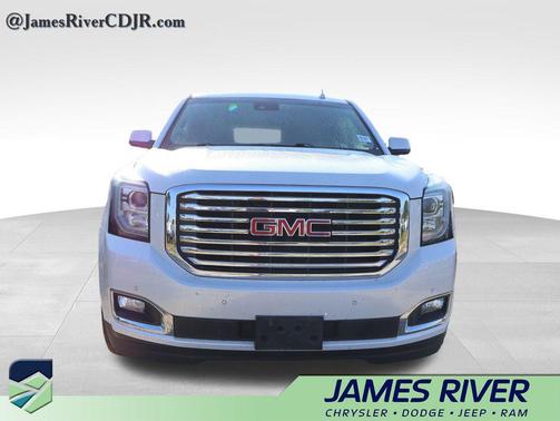 White Frost Tricoat 2017 GMC Yukon XL SLT