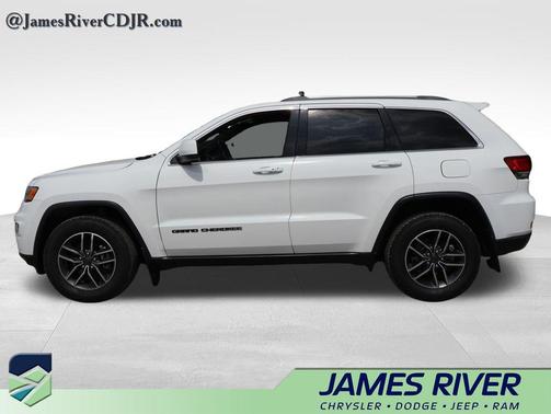 Bright White Clearcoat 2020 Jeep Grand Cherokee Laredo