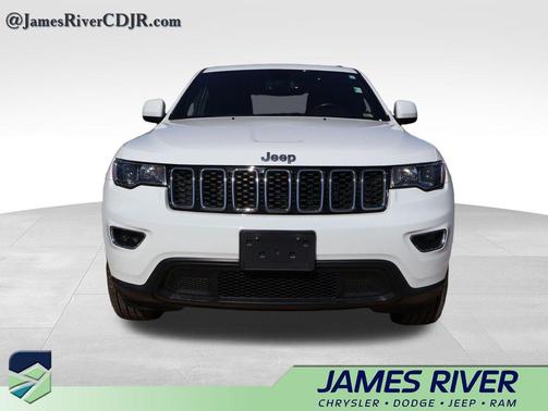 Bright White Clearcoat 2020 Jeep Grand Cherokee Laredo