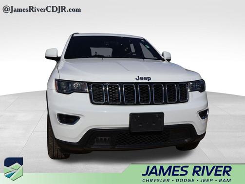 Bright White Clearcoat 2020 Jeep Grand Cherokee Laredo
