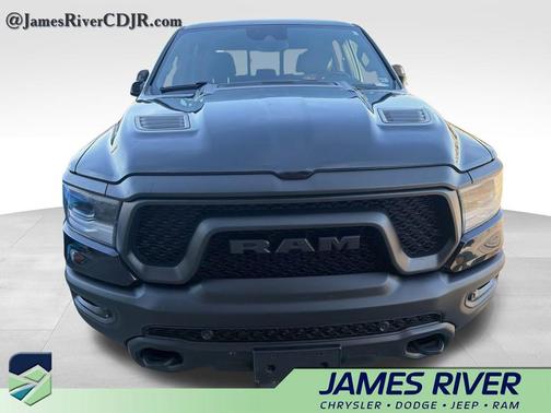 Diamond Black Crystal Pearlcoat 2023 RAM 1500 Rebel