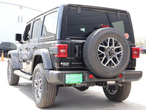 2026 Jeep Wrangler 4-Door Sahara 4x4