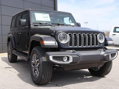 2026 Jeep Wrangler 4-Door Sahara 4x4