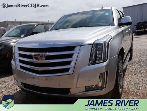 Radiant Silver Metallic 2016 Cadillac Escalade ESV Luxury