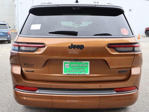 Copper Shino Metallic Clearcoat 2026 Jeep Grand Cherokee L Summit