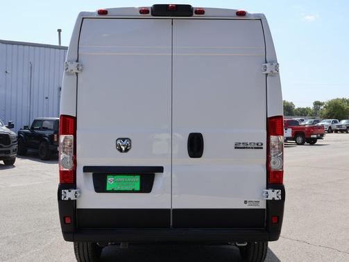 2025 RAM ProMaster 2500 Tradesman